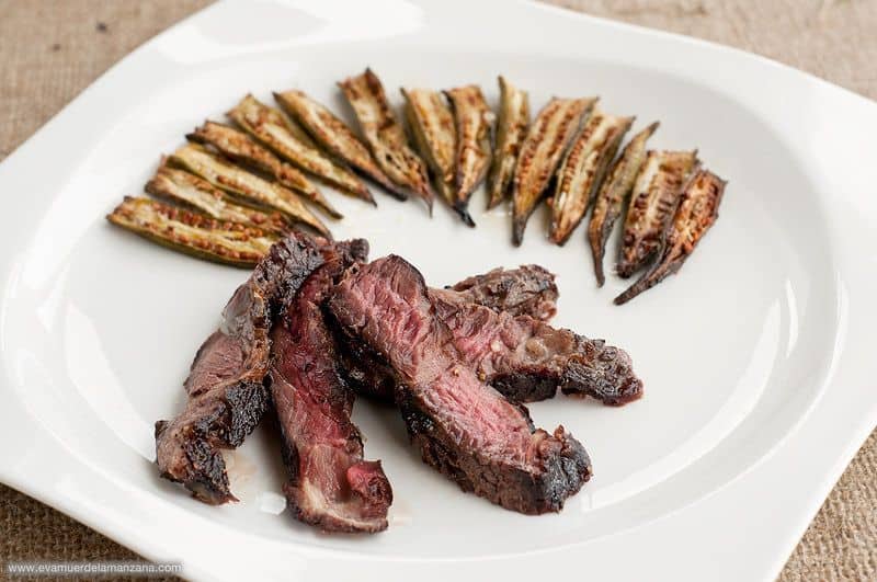Entrecot de vaca con okra