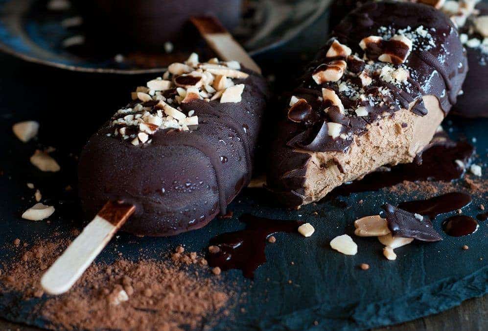 Helado magnum de choco y aguacate