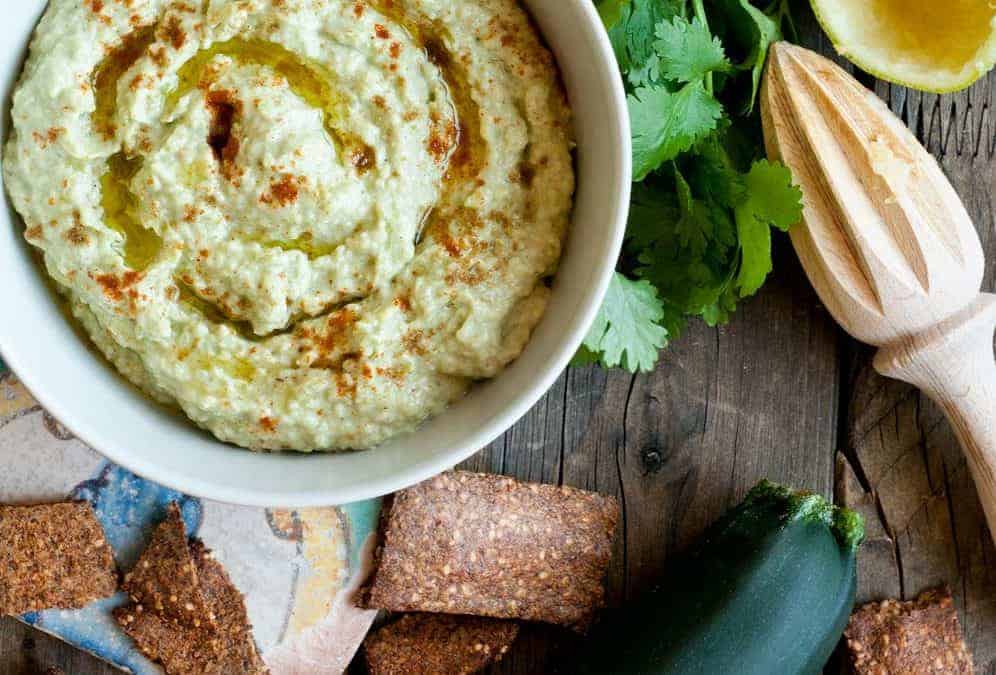 Hummus de calabacín y aguacate